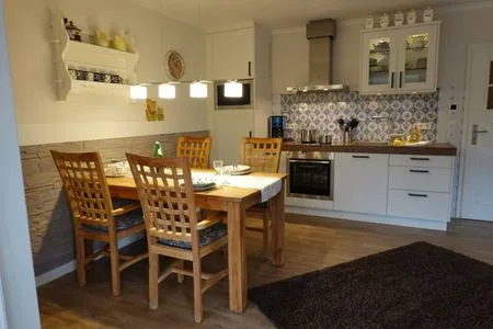 Küche / Küchenzeile Austernperle