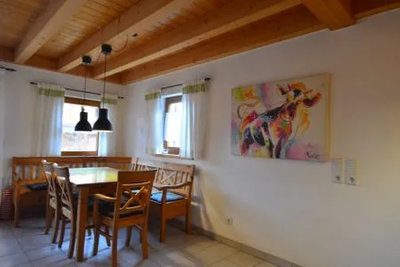 Wohnzimmer Bunte Kuh -  Feriendorf Via Claudia Haus 52