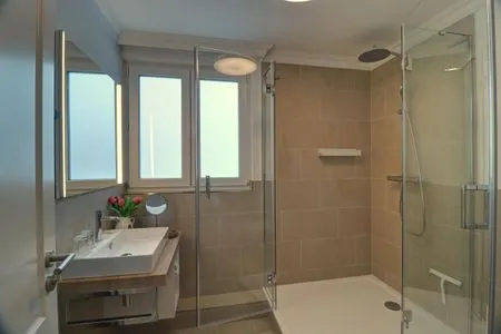 Badezimmer Villa Johanna  App.1 - mit zwei Balkonen & Garten - nur wenige Schritte vom Strand