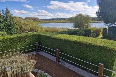  Ferienhaus direkt am See