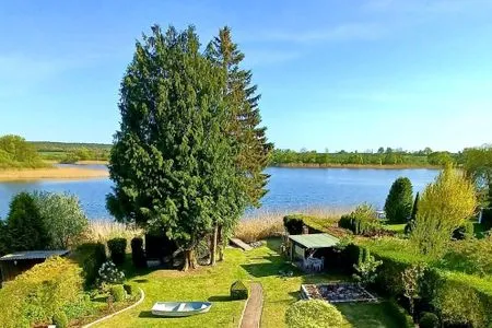  Ferienhaus direkt am See