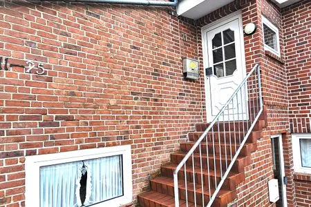 Fassade / Eingang Haus am Leuchtturm