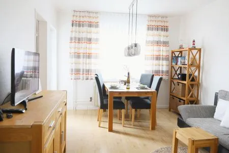 Wohnzimmer Theodor-Heuss-Str. 16, Whg. 228