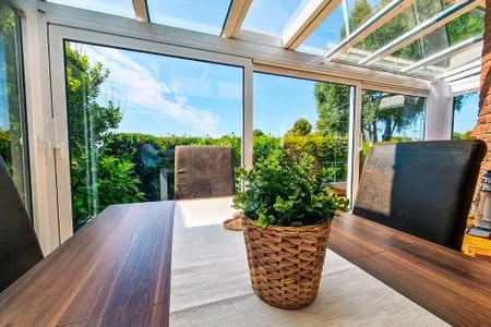 Garten Ferienhaus Haffliebe mit Sauna und Kamin