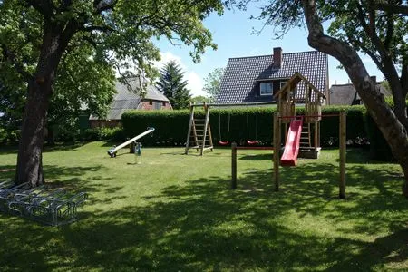 Spielanlage Herrenhof - Ferienwohnung 8 im EG