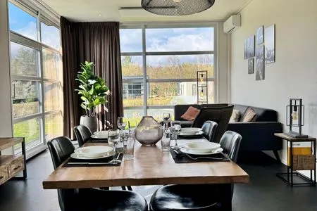  EuroParcs Maasduinen Chalet Seeblick mit Airco, Hunde willkommen