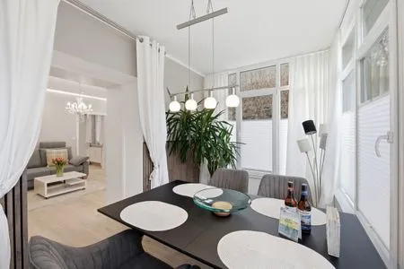 Wohnzimmer Wald & Meer Apartments, FeWo III: Waldduft