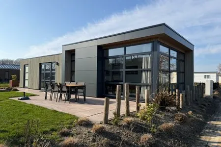  EuroParcs Enkhuizer Strand Chalet Zeezeit Haus Nr. 338