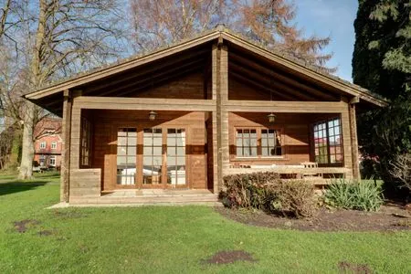  Seehof Nr. 2 - Ferienhaus in erster Reihe am See