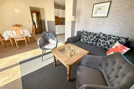 Couch zum Ausziehen als Aufbettungsmöglichkeit für die 4. mitreisende Person Holiday 2