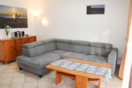 große, gemütliche Couch Haus Kleist Wohnung 1