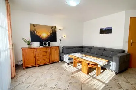 große Sitzecke (Couch zum Ausziehen) Haus Kleist Wohnung 2