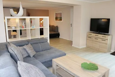 großer Flachbild TV im Wohnbereich Haus Kleist Wohnung 4