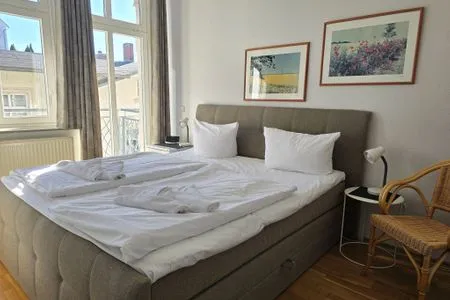 Schlafzimmer Alter Reichshof - App. 207 mit Balkon