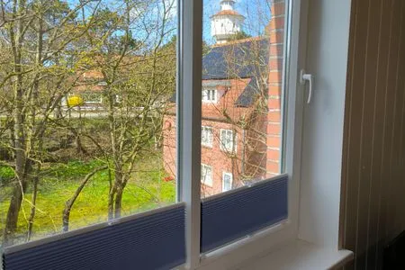 Blick auf Sehenswürdigkeit Wind und Meer