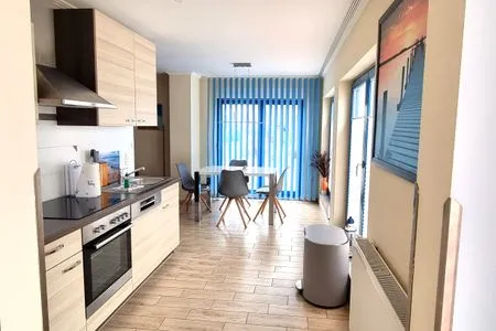 Küche / Küchenzeile Ferienwohnung Ostrea Breege - mit Garten und Grill