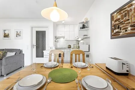 Essbereich mit offener Küche Achtern Diek Achtern Diek 13a - Wohnung 2