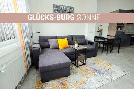 Wohnzimmer Glücks-Burg "Sonne"