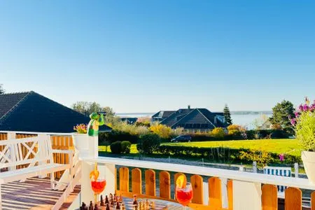 Gemütlicher Balkon mit Blick über die Förde bis nach Dänemark Nordkiek No. 8