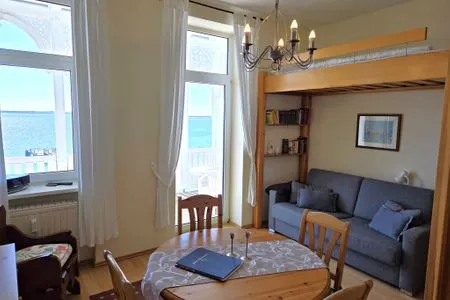 Wohnzimmer Fürstenhof, App. 202 - traumhafter Meerblick und Balkon