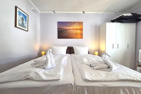 Schlafzimmer Fürstenhof App. 405 - mit Balkon und Meerblick