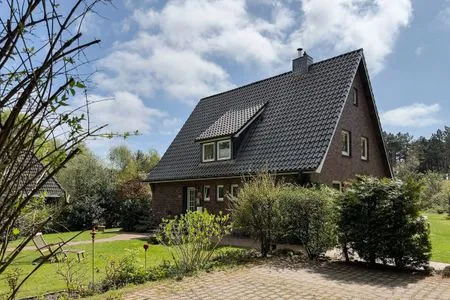 Hauptansicht Haus *Üüs Aran* Ferienwohnung *Üüs Aran 1*