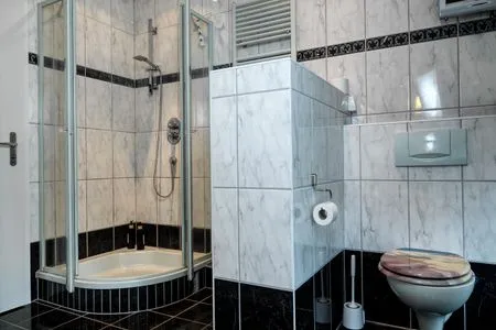 Badezimmer Haus Meerzeit Zeitlos Doppelzimmer