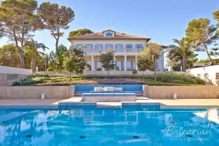  Villa Los Leones