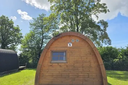  05 Premium Camping Pod "Gröde"