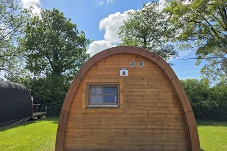  06 Premium Camping Pod "Habel"