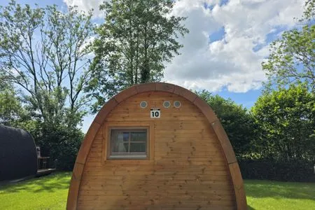 10 Premium Camping Pod "Südfall"