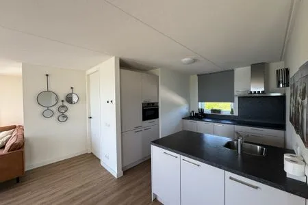  EuroParcs De Kraaijenbergse Plassen 12-Personen-Villa BeachLife Nr. 318