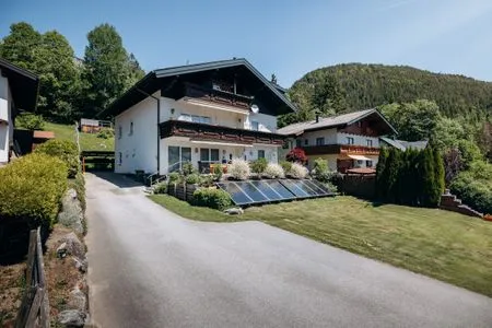 Hauptansicht Gebäude im Sommer Apartment Sonnenhang by Alpenidyll Apartments