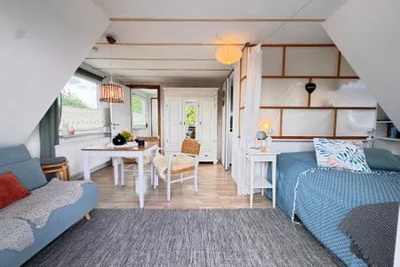 1-Zimmer-Wohnung mit Meerblick und Balkon Nordlicht
