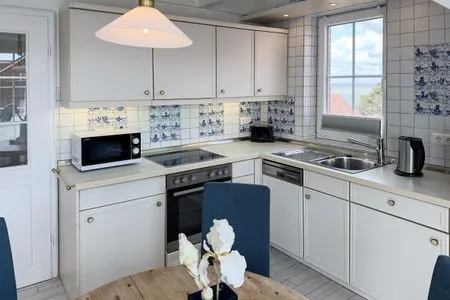 Küche / Küchenzeile Ferienwohnung „Südspitze 10 mit Meerblick"