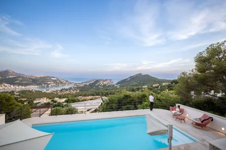  Villa Monport Views