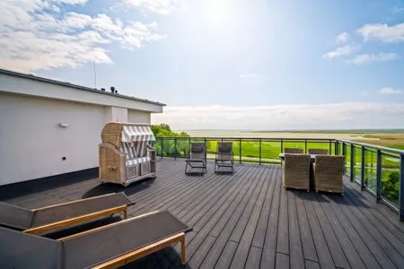 Ferienwohnung Sommersuite Ostseebad Wustrow ZweiWasser Alte Seefahrtschule Dachterrasse mit Weitblick  Sommersuite