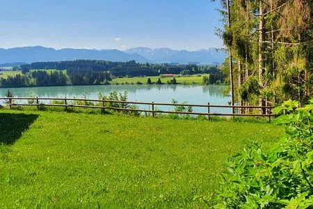 Gartenblick Feriendorf Hochbergle Haus 26