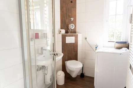 Badezimmer Lister Tor 01