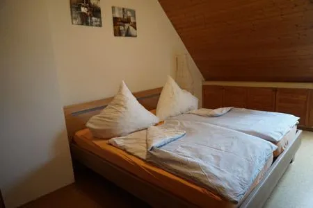 Schlafzimmer Ferienwohnung "Ampergarten"