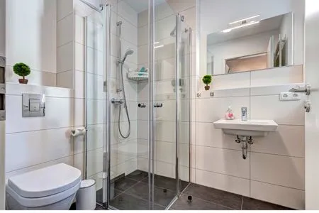 Badezimmer Ferienhaus Ostseeparadies mit 2 Bädern und Terrasse - der Strand ist nur 800 Meter entfernt