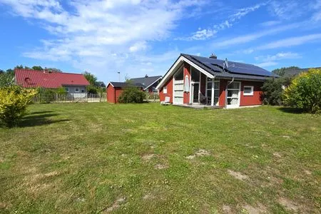 Garten Ferienhaus "Kiek Ut" im Ferienpark Holm an der Ostsee