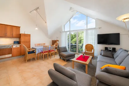 Wohnbereich mit Blick zur Essecke Residenz am Strand Wohnung 1-16