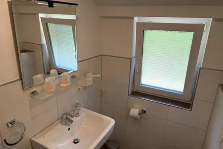Badezimmer Elsbach 4a - Lastering Ferienhäuser & Apartments