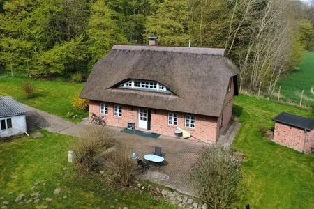 Vogelperspektive Ferienwohnung im Kollhof - Ruhe und Natur im Süden Rügens
