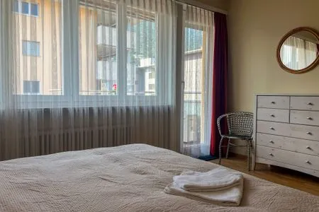  Casa Varesi, 5. Stock