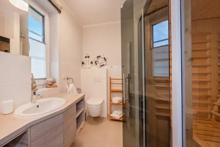 Sauna Ferienhaus Haff-Traum mit Kamin, Sauna und Terrasse