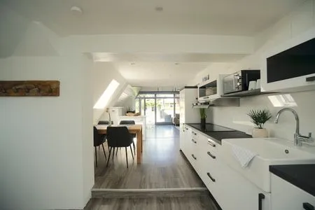  Ferienhaus ‚Sünnhus‘ am Wittensee – ruhiger Rückzugsort im Grünen