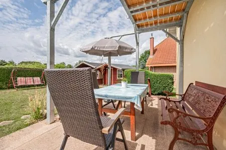 Terrasse Ferienhaus Albatros mit Terrasse, Balkon und Garten