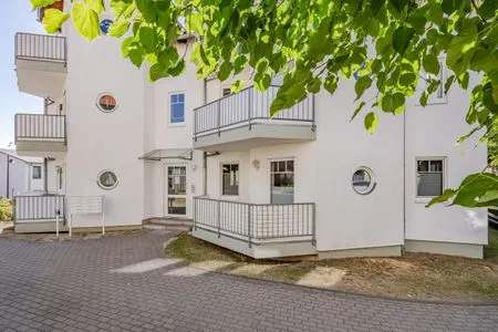 Fassade / Eingang Ferienwohnung Achterliek nur 300 m zum Strand mit Balkon
